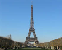 Picture of the Tower from the Champs de Mars